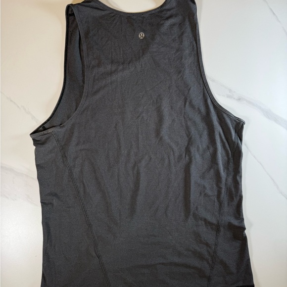 lululemon athletica Charcoal Short Sleeve Top - Picture 3 of 3